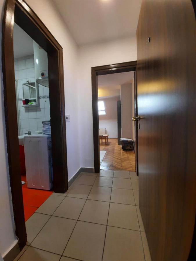Studio In The Centre Of Novi Sad Apartamento Exterior foto